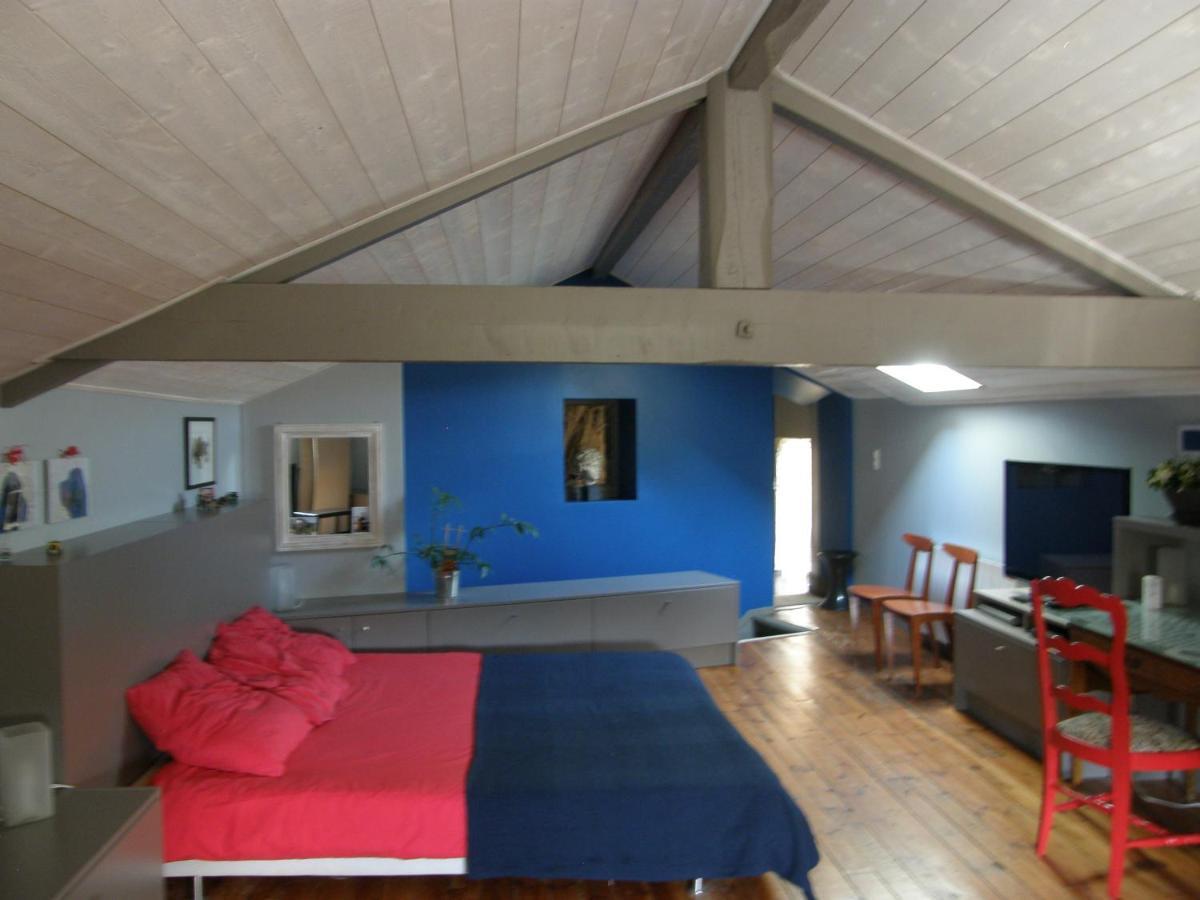 Bed and Breakfast Le Logis De La Colombe Le Puy-en-Velay Экстерьер фото